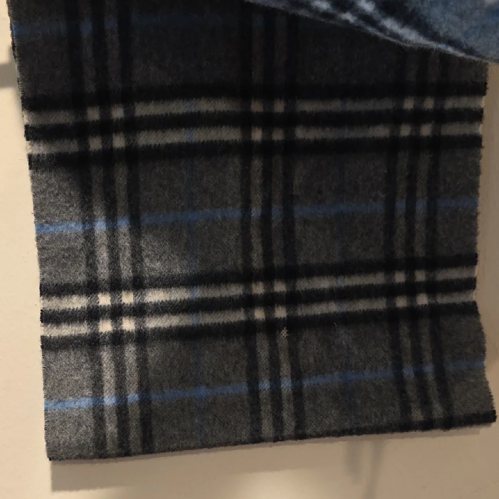 Burberry Classic Gray and Blue Check Scarf